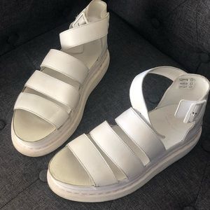 Doc Marten Sandal